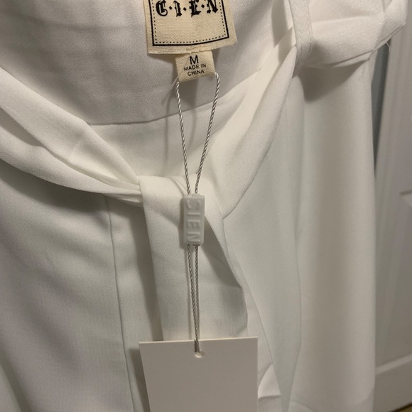 NWT White Wide Leg Pants - Picture 2 of 7